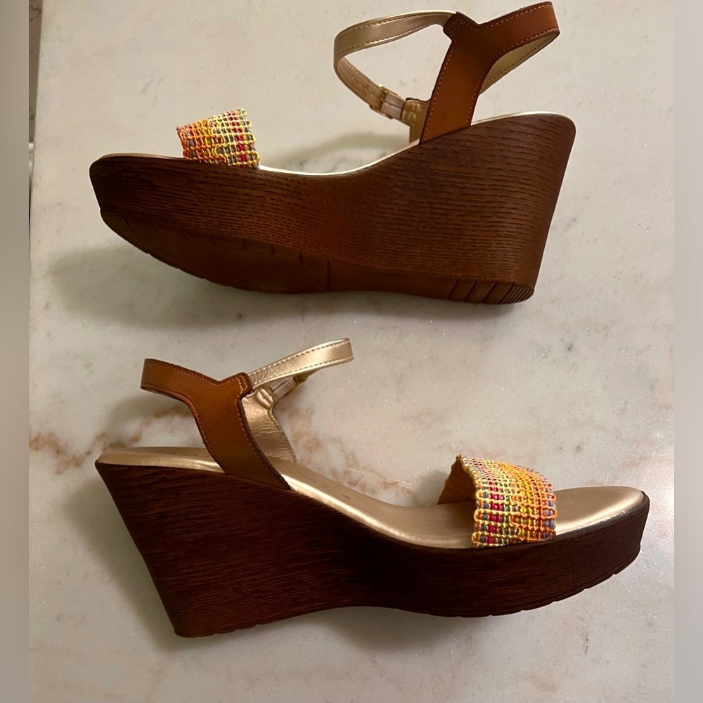 Italian Shoemakers Beaded Wedge Sandal Women 8 Ankle Strap Glam Party - Picture 2 of 6